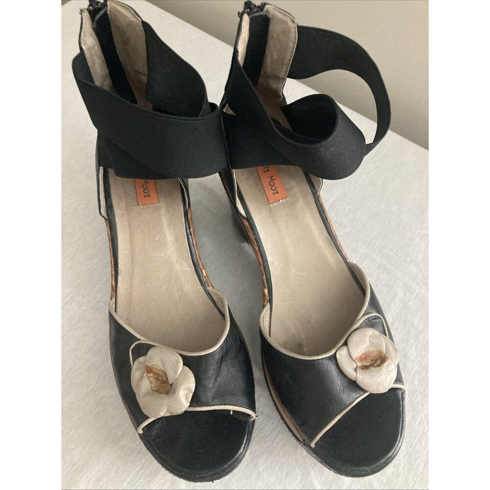 Miz Mooz New York Black Leather Platform Wedge Sandals Size 10/41 FLAWED